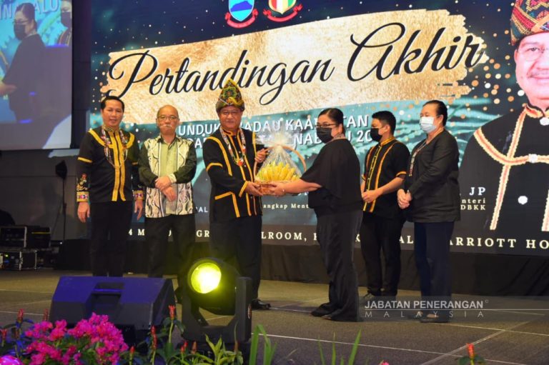 Ganding bahu, kekal keharmonian kaum di Sabah