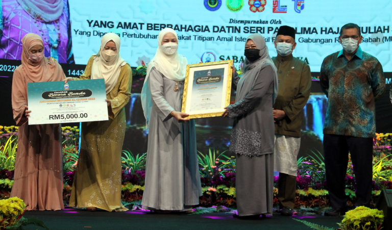 Guru KAFA Terima Anugerah Mutiara al-Quran