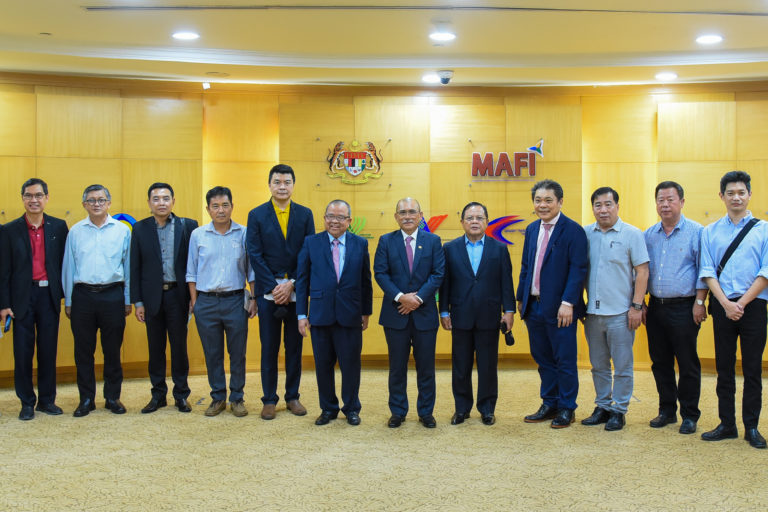 Tindakan tegas akan diambil ke atas pihak  sorok,simpan bekalan ayam