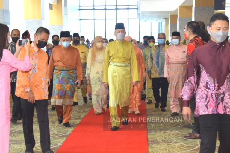 Keharmonian pelbagai kaum di Sabah kekal kukuh sambut perayaan