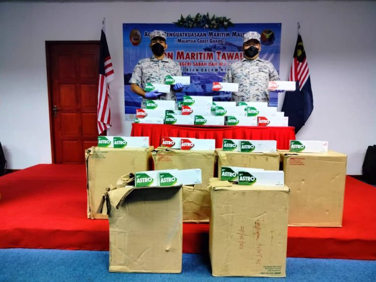 60,000 batang rokok putih gagal diseludup masuk