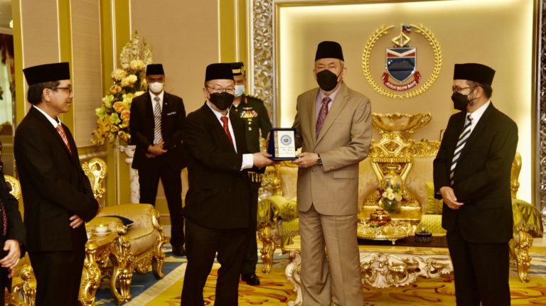 20,000 naskah terjemahan Al-Quran diterbitkan dalam bahasa Dusun Bunduliwan