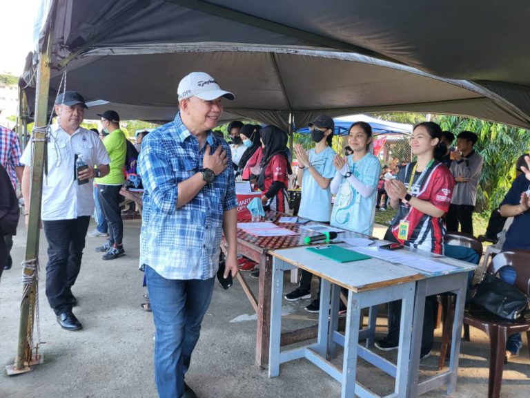 Aktiviti sukan di sekolah mampu lahirkan modal insan berkualiti – Jahid