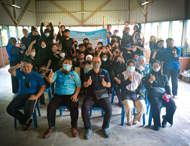 JAKMAS,PNRF UMS adakan CSR di SK Tambulaong Tuaran