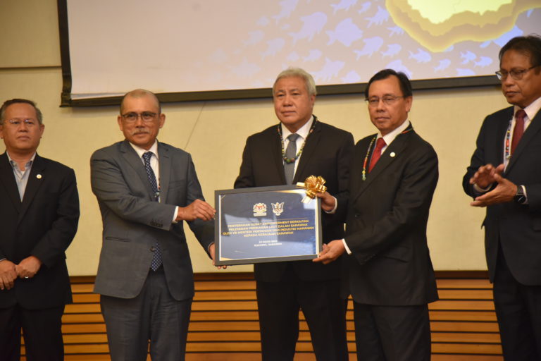 Penurunan kuasa pelesenan rangsang industri perikanan laut dalam di Sarawak