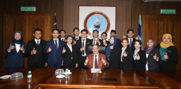 Hajiji umum sumbangan RM150,000 kepada tiga Majlis Pelajar IPT