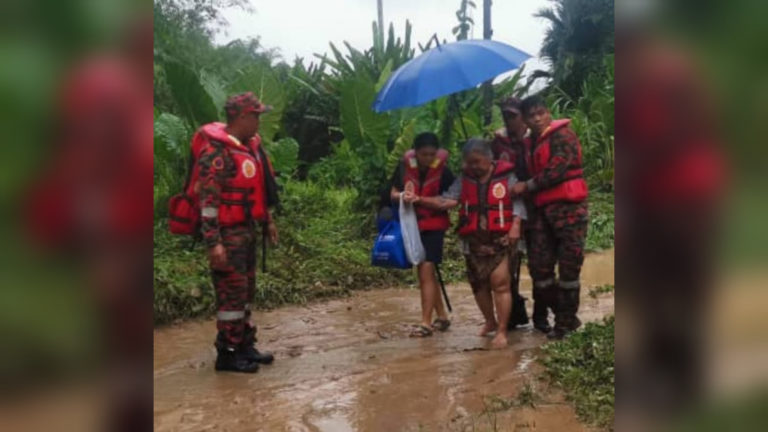 Banjir kilat melanda di beberapa kawasan di Sabah