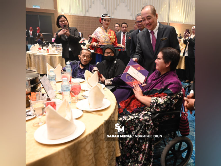 Hajiji umum peruntukan khas RM100,000 kepada persatuan pesara Sabah