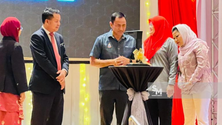 Inisiatif digitasi rekod mudahkan pencarian dokumen lama – Yakub