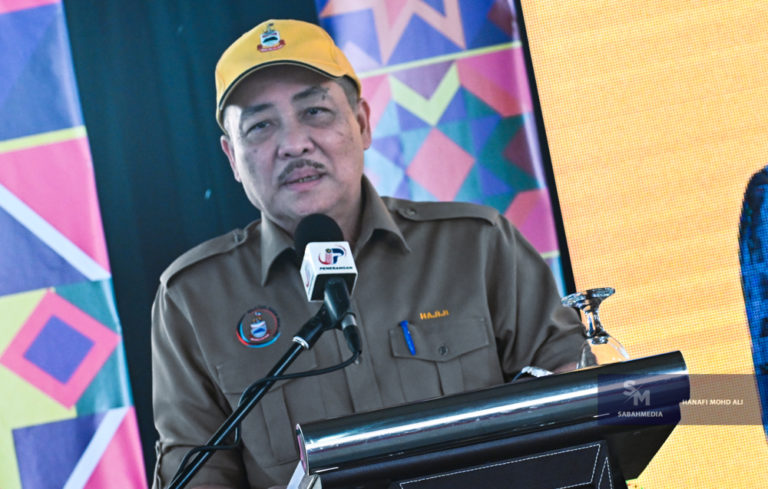 Pendidikan Amat Penting Untuk Masa Depan, Hajiji Serah Bantuan Tambahan Buat Sekolah St Joseph