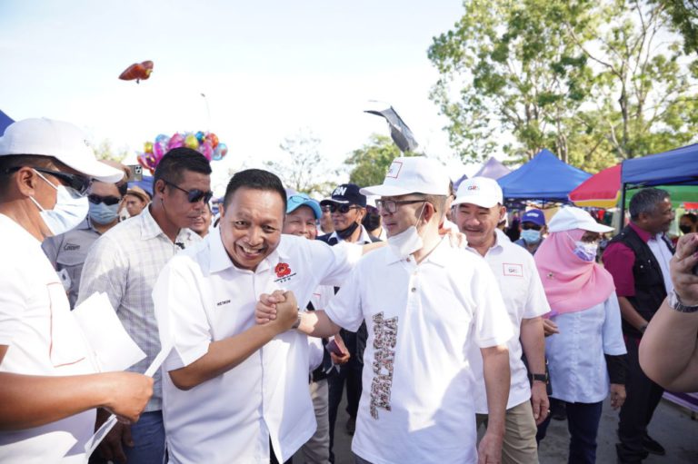 Calon GRS dan PKDM sempat bersapa di tamu mingguan Kota Marudu