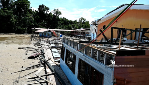 Dua buah blok SMK Pulau Gaya musnah ditiup angin kencang
