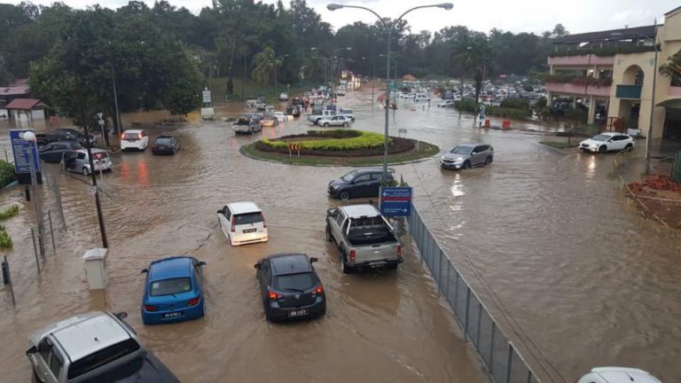 Banjir kilat dijangka landa 6 negeri dalam 24 jam