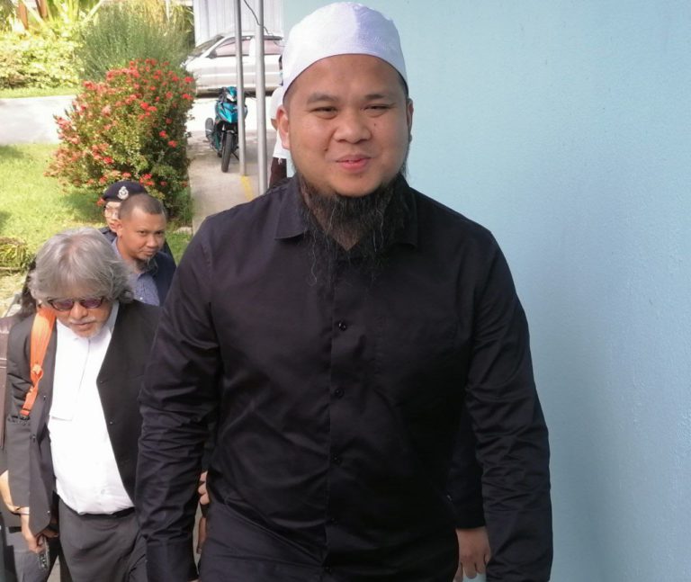 Perbicaraan kes Ebit Lew diteruskan