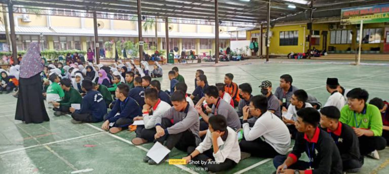 110 pelajar sertai Perkhemahan Unicamp di SMK Tansau