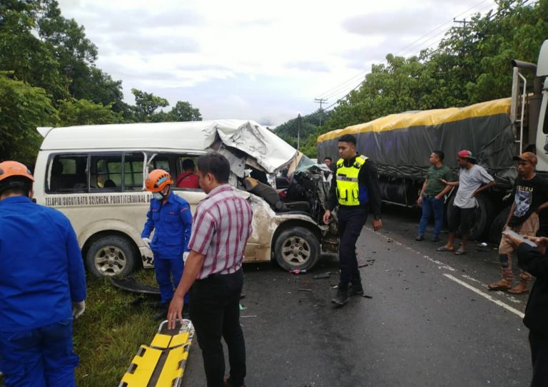 Dua maut dalam kemalangan jalan raya di Beluran