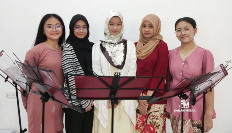 Pelajar Sabah Johan Teater Pembaca Peringkat Antarabangsa