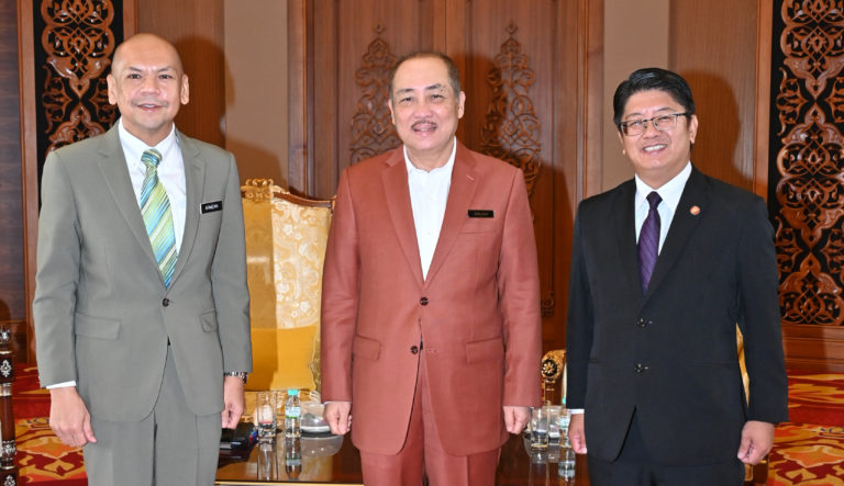 Ketua Menteri Terima Kunjungan Hormat 2 Menteri Persekutuan Dari Sabah