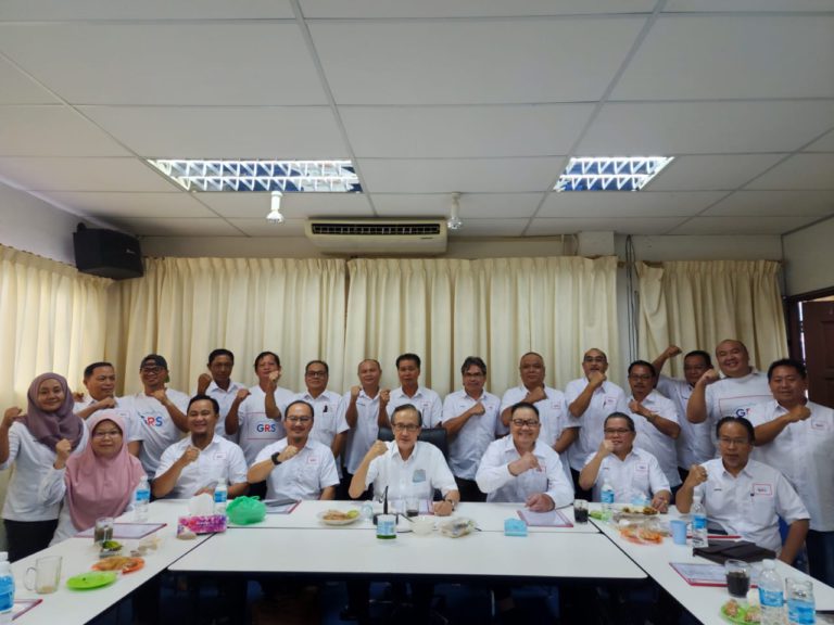 Keputusan keluar, tinggalkan BERSATU telah dimaklumkan kepada Muhyiddin – Masidi