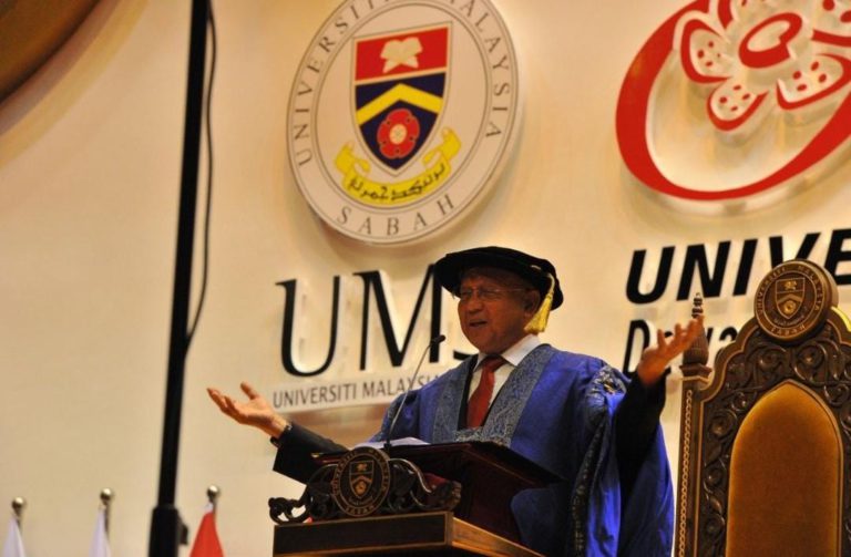 Graduan diseru amalkan nilai murni dalam kehidupan