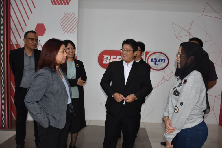 Sabah, Sarawak akan diberi fokus tambahan bangunkan sektor PMKS