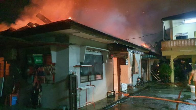 Dua beradik rentung dalam kebakaran di Gombak – Bomba
