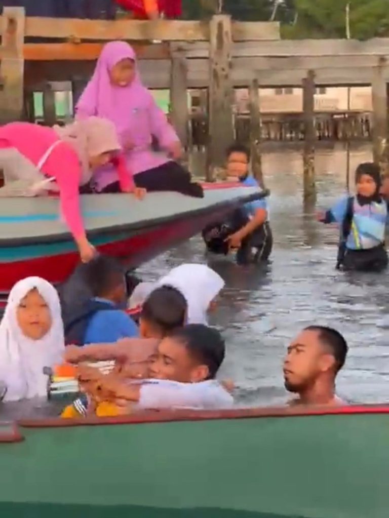 KKDW Salur peruntukkan RM 400 Ribu bagi bina semula jeti dan jambatan Pulau Pababag yang runtuh – Ahmad Zahid