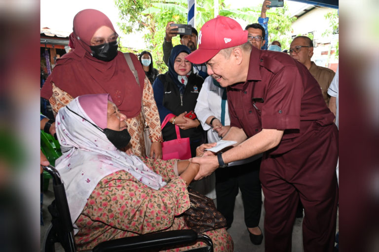 36 KIR Kg Tg Aru Baru terima Bantuan Wang Ihsan Bencana Alam