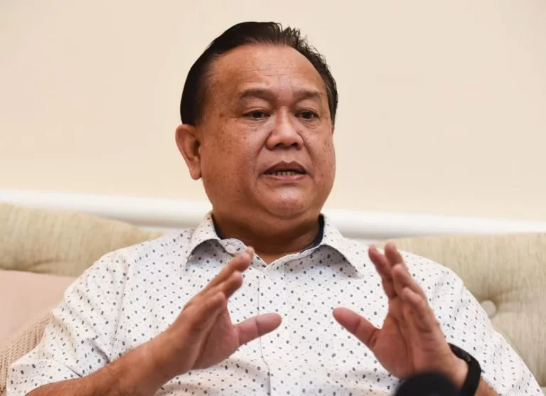 Tarik pelbagai kaum jadi penjawat awam 