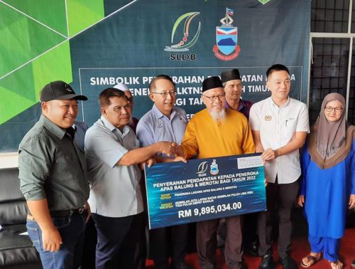 Optimis SLDB terus cemerlang – Lebih RM9.8 juta “durian runtuh” buat peneroka Apas Balung, Merotai  – Syaheddrul