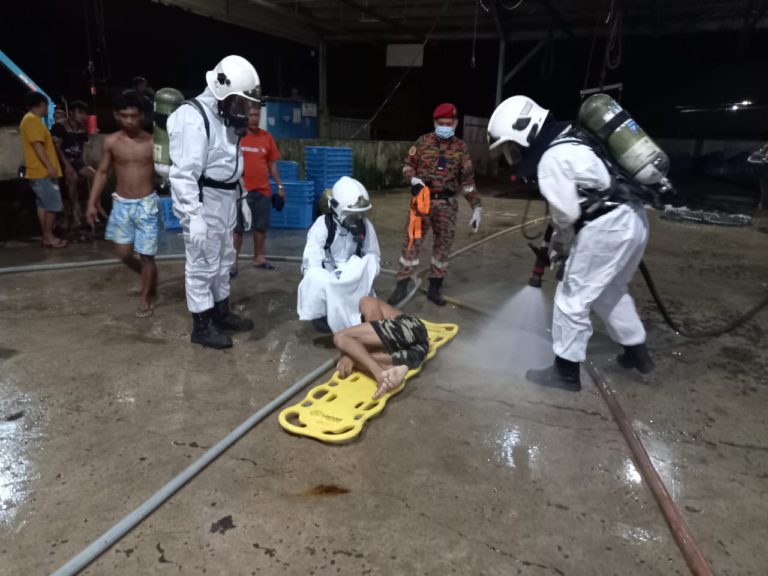 Seorang tidak sedarkan diri, empat selamat terhidu gas beracun