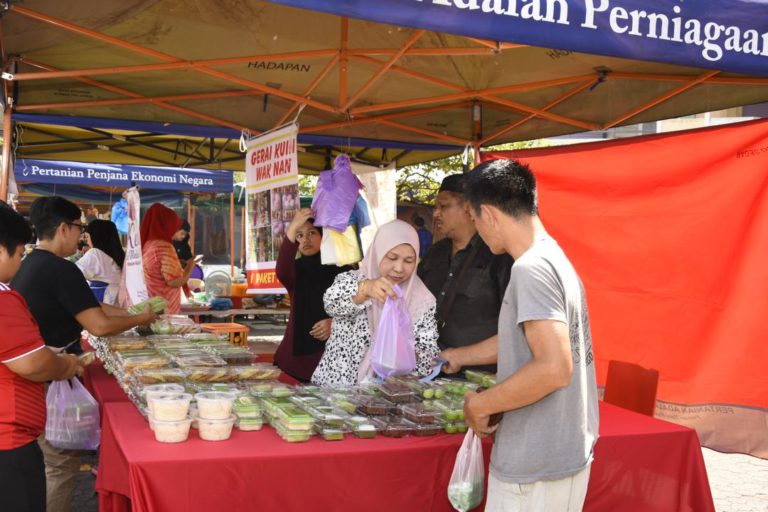 Kebersihan, keselamatan makanan tetap diberi keutamaan – Izzat