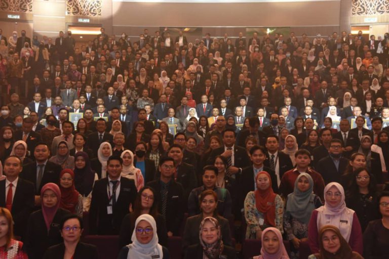 Penjawat awam perlu budayakan kerja berasaskan insaniah