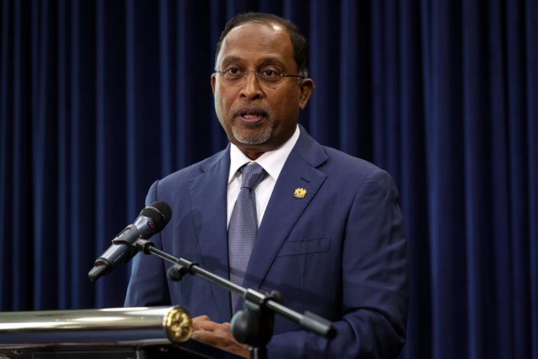 Malaysia tidak akan layan tuntutan remeh mana-mana pihak ke atas Sabah – Zambry