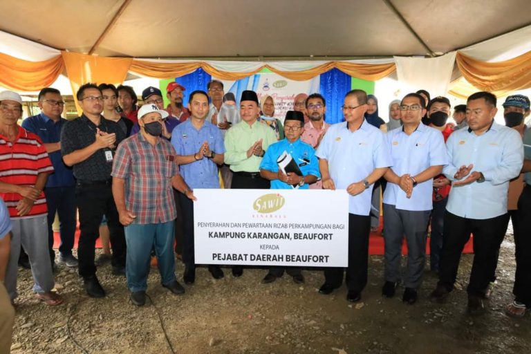 Sawit Kinabalu serah lot tanah di Kampung Karangan