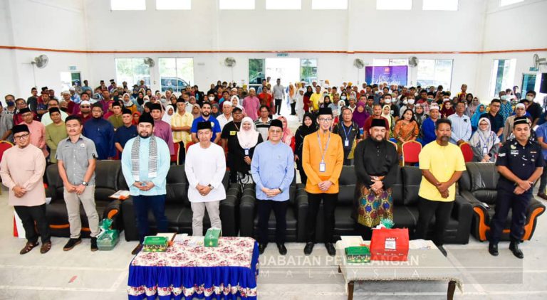 170 golongan kurang berkemampuan terima sumbangan bakul makanan, bubur lambuk