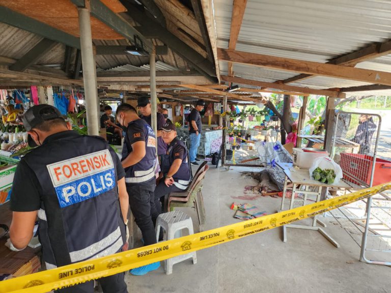 Isteri mati ditikam suami akibat cemburu