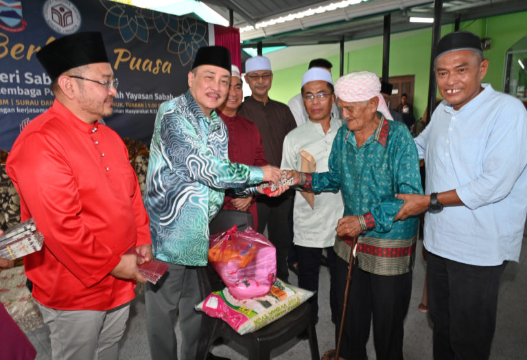 Ketua Menteri Berbuka Puasa Bersama Rakyat di Kampung Lok Nunuk Tuaran