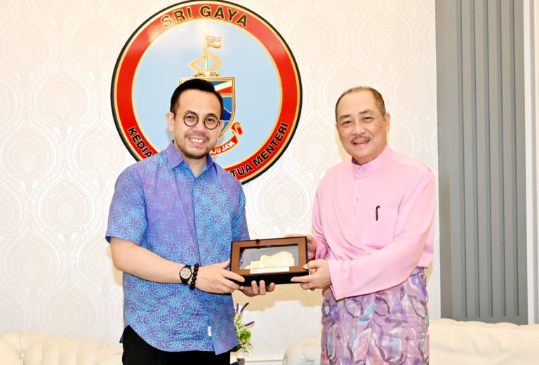 Ketua Menteri Terima Kunjungan Hormat Timbalan Menteri Kewangan II