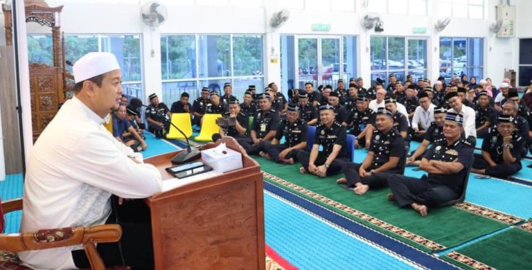 Ceramah Syamsul Debat cuit hati warga IPD KK