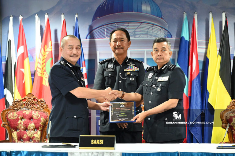 500 polis trafik bertugas memantau lalu lintas sepanjang bulan Kaamatan di Sabah