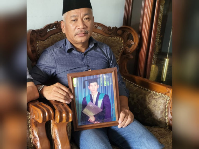 Merancang pencen awal, buat rumah dan menetap di kampung –  Allahyarham Awang Askandar