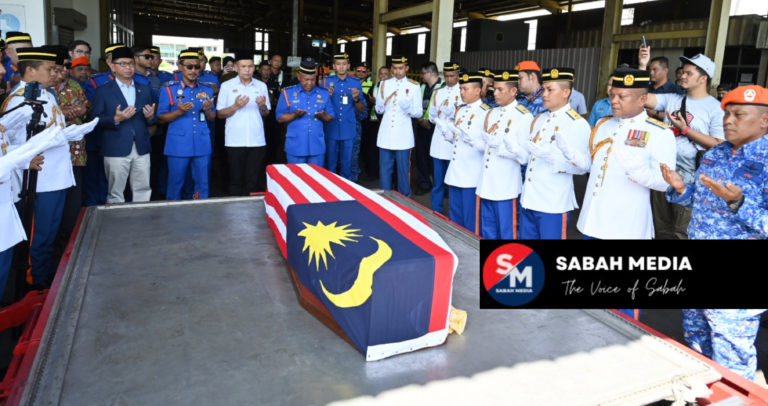 Jenazah Allahyarham Ag Askandar tiba di KKIA, disambut penuh istiadat APM Sabah