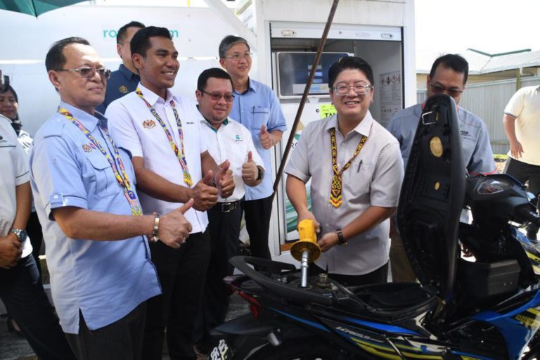 Stesen minyak pertama milik koperasi mudahkan pengguna dapatkan bekalan minyak di pedalaman