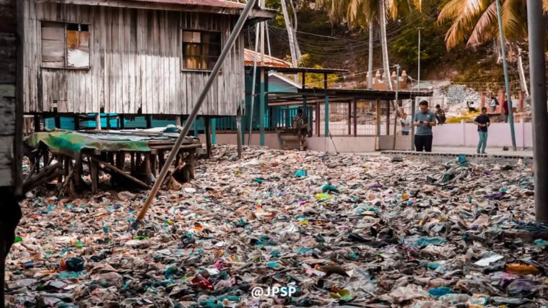 32.3 tan berjaya dikutip, dilupuskan menerusi KK Cleanup Day : Pulau Gaya