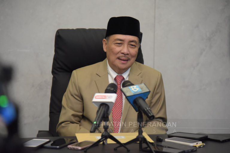 Pelajar IPT Sabah dapat subsidi tiket penerbangan RM600 seorang secara one-off