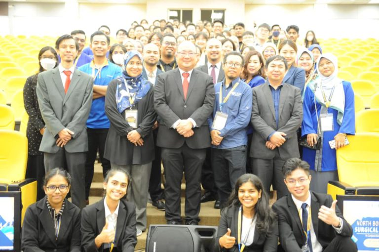 ‘North Borneo’s Intervarsity Surgical Quiz Competition’ platform kongsi ilmu berkaitan bidang pembedahan 