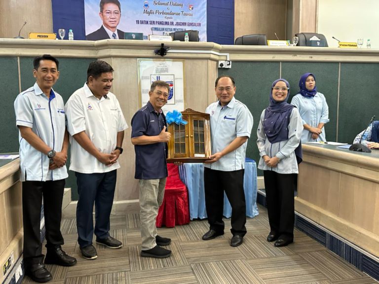 Lesen perniagaan, operasi dan berjaja boleh diperbaharui secara dalam talian di Tawau