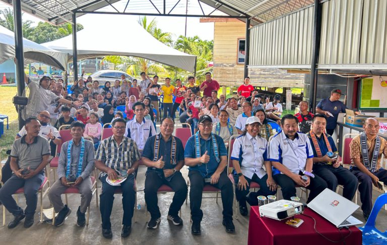 Pelajar perubatan UMS anjur program kesihatan kepada masyarakat kampung