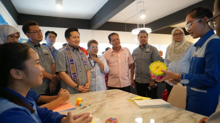 RDC Keningau mampu beri peluang komuniti dapat akses peralatan STI